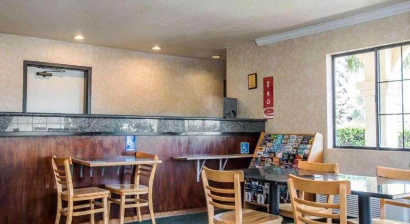 Econo Lodge Moreno Valley Exterior foto